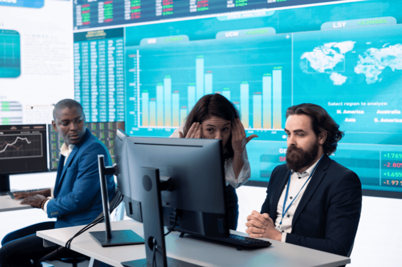 The CX Revolution in Financial Services How Banks Can Turn CX into a Revenue Engine